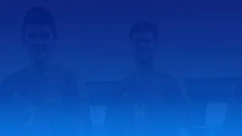 卡塔尔网赛巅峰之战：伊加对决叶莲娜，冠军宝座争夺战