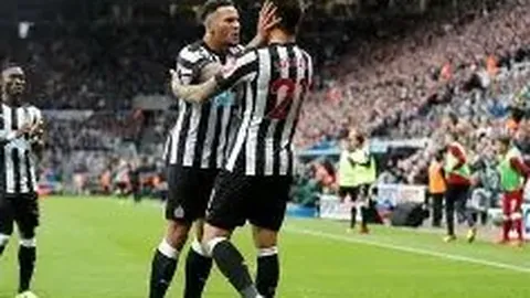 B费曼联情意深重，高层态度含蓄未定核心位置